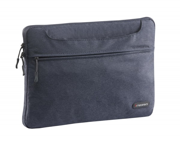 Svelte Sleeve for 15